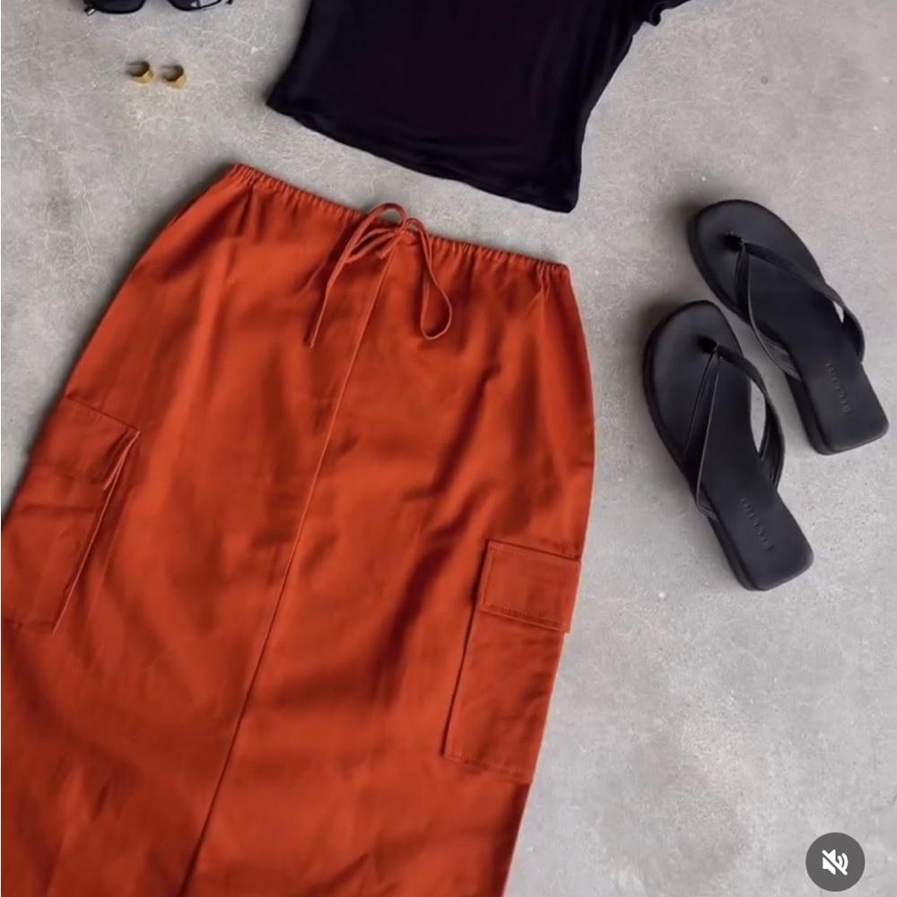 Charcoal midi skirt - Picture 7 of 7